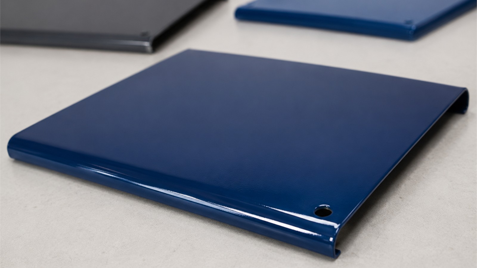 Powder-coated metal components